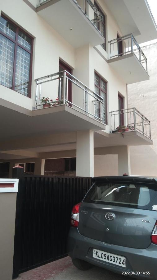 Karpagam Residency Apartment Ooty Exterior photo