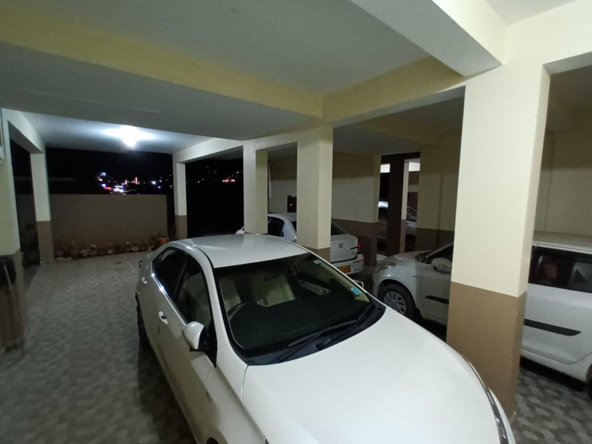 Karpagam Residency Apartment Ooty Exterior photo